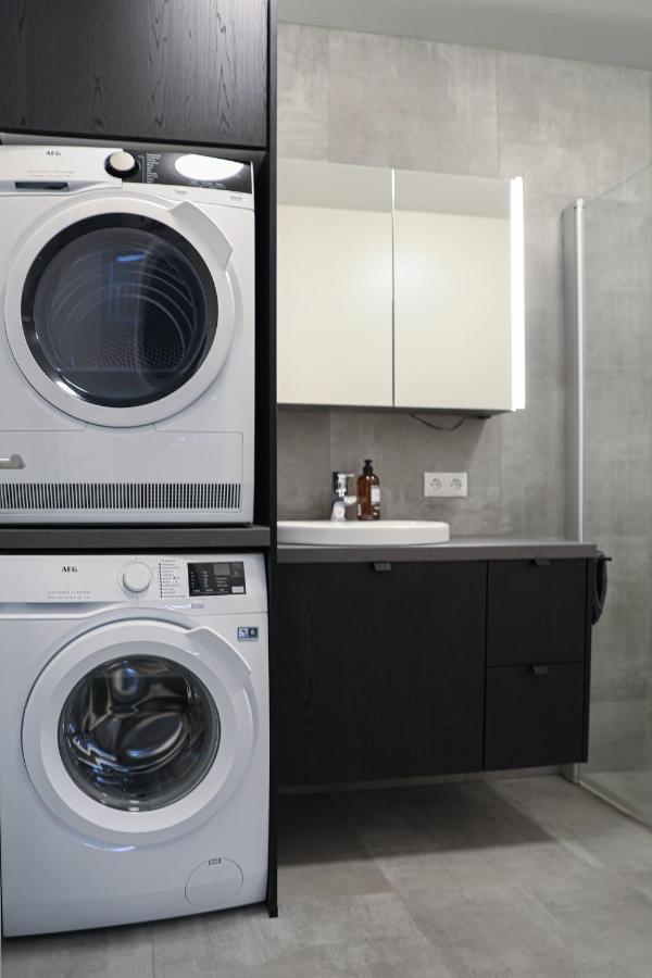 Geirþrutharhagi One Bedroom Apartment Акурейри Екстериор снимка